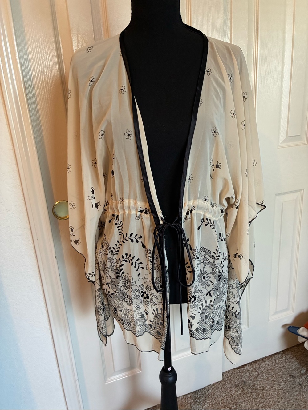 Body Central Cream Floral Tie-Front Kimono Shrug with Black Trim